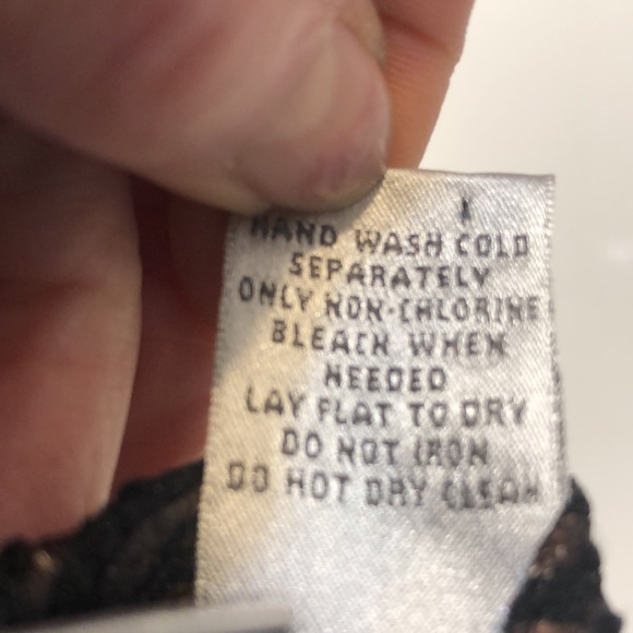 Gold metallic cardigan topper - Picture 10 of 10